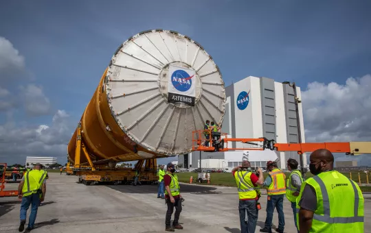 KSC-20210429-PH-KLS01_0306_orig.jpg Lansmont - KSC 20210429 PH KLS01 0306 orig